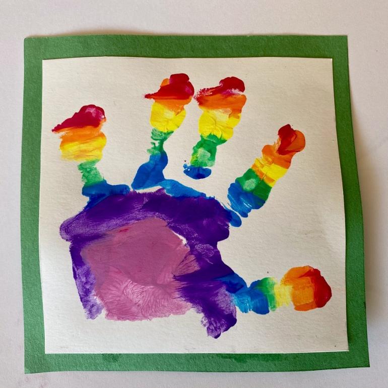 детский рисунок отпечаток руки