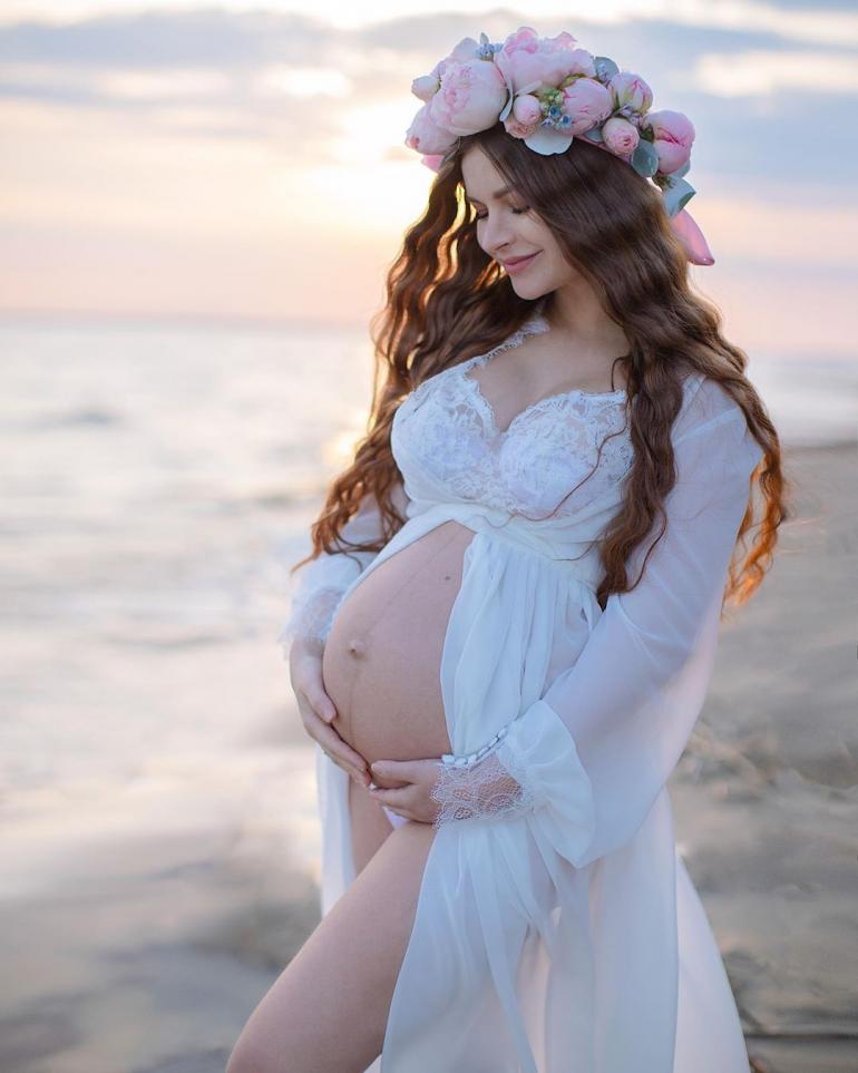 Алена Венум беременная у моря