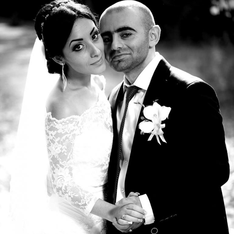 Арам Арзуманян и его жена в день своей свадьбы