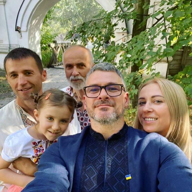 Арсен Мирзоян с семьей жены