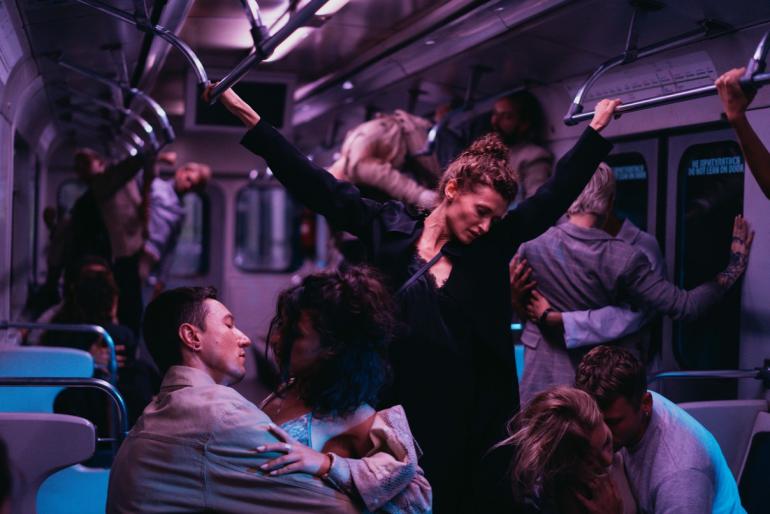 Одна из ключевых сцен фильма была снята в киевском метро.