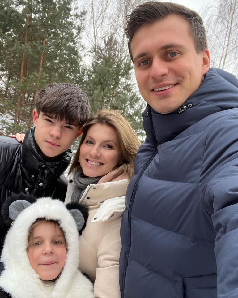 Александр Скичко с семьей