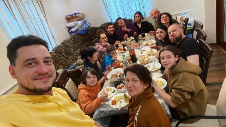 Євген Синельников размо із сім'єю