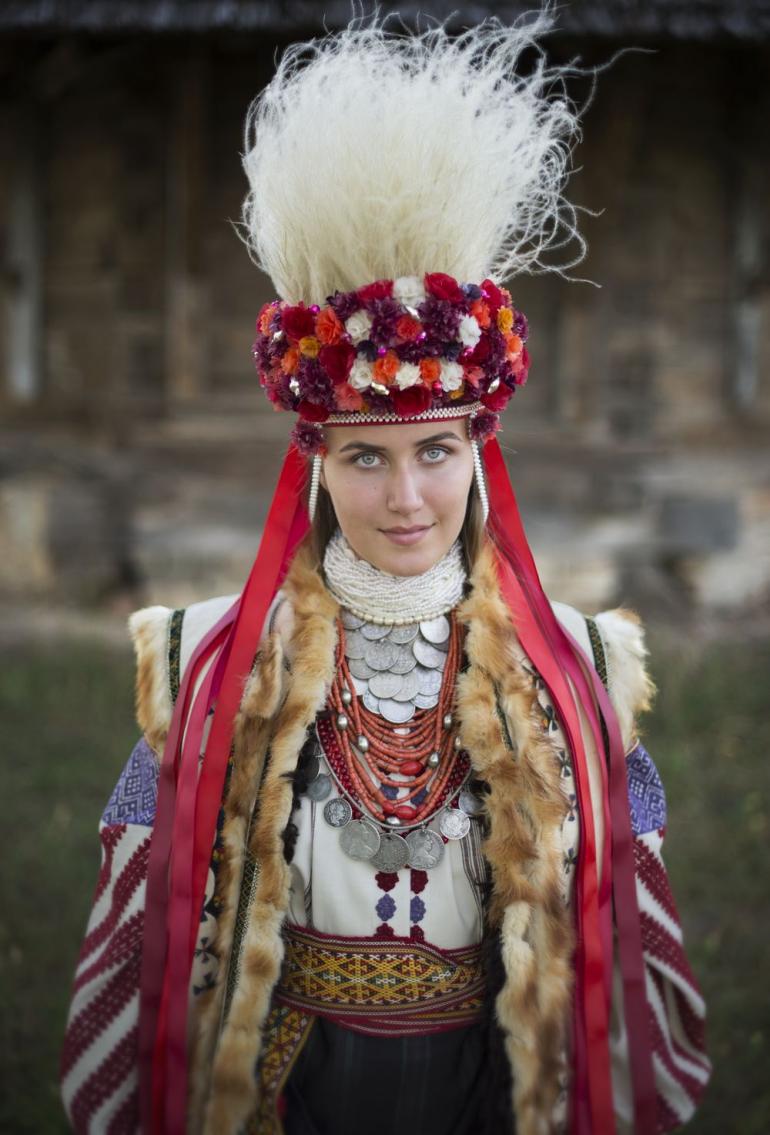 Українське традиційне вбрання