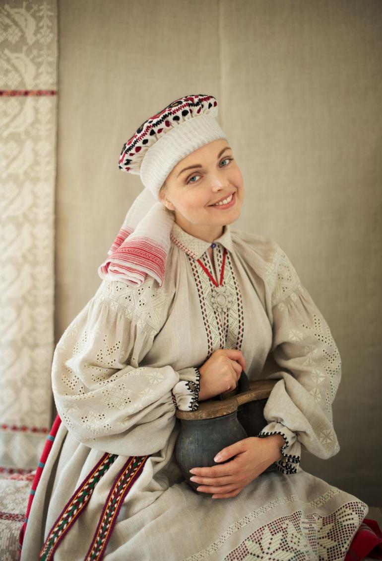 Українське жіноче традиційне вбрання