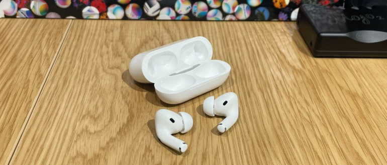 AirPods