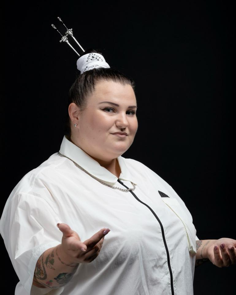 alyona alyona
