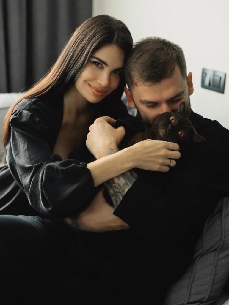 Андрій Рибак з дружиною Аліною Смірновою