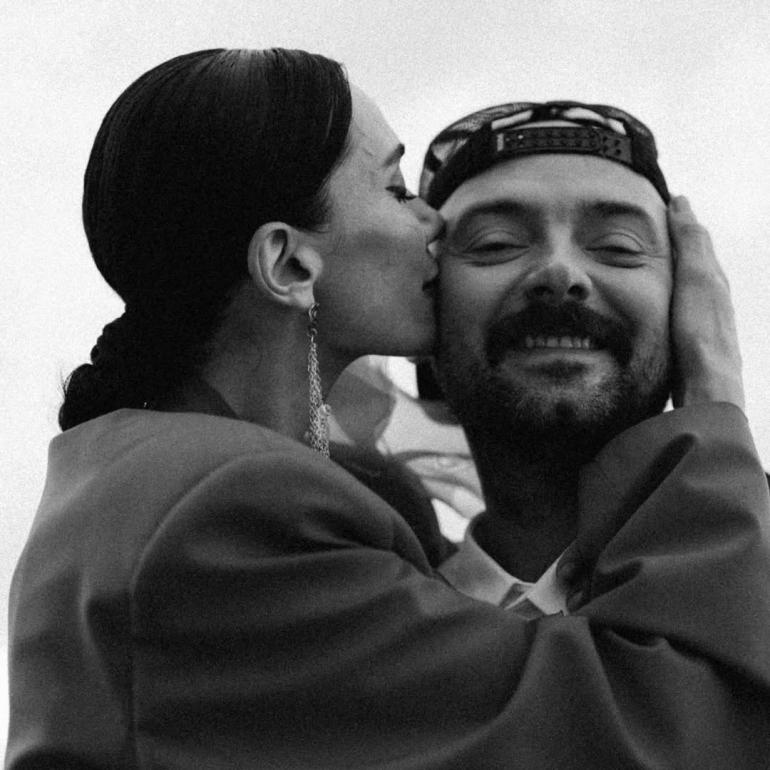 ADAM з дружиною