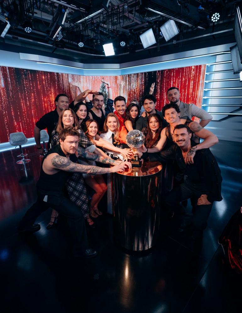 Танці з зірками