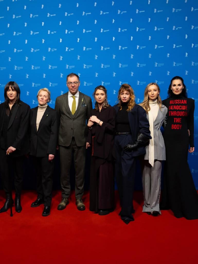 Маша Єфросиніна на червоному хіднику Берлінале