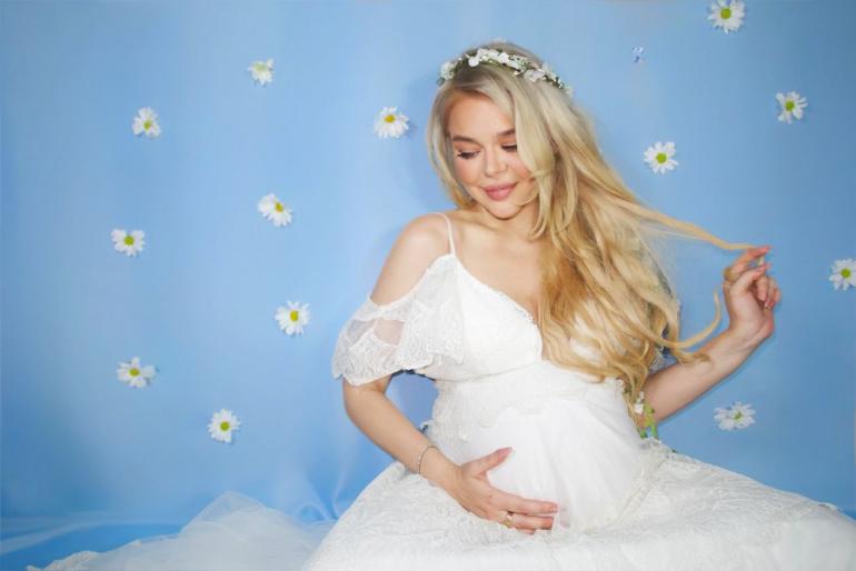 Вагітна Аліна Гросу