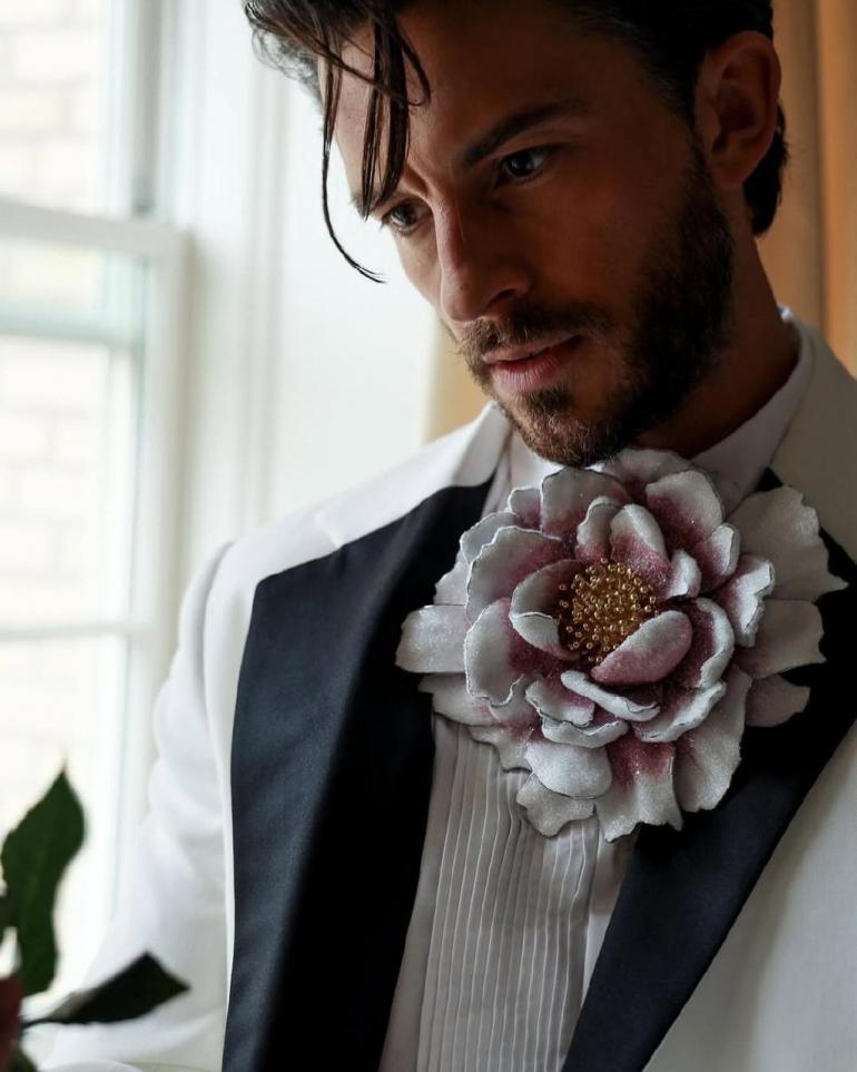 Джонатан Бейлі 