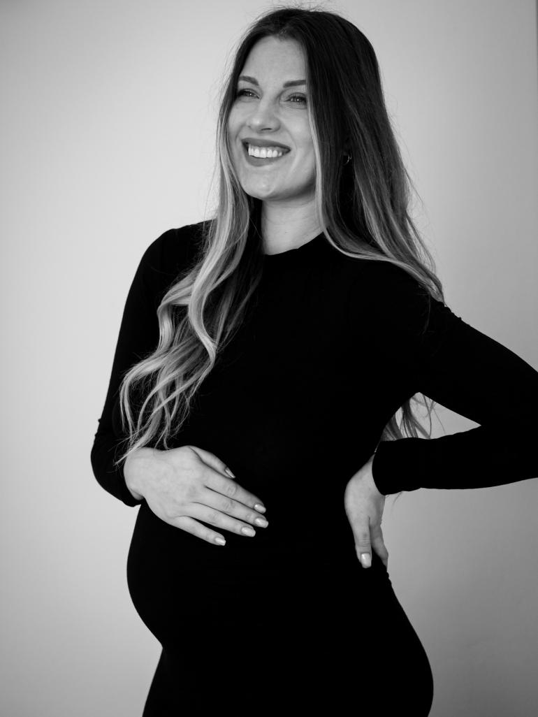 Вагітна Ольга Харлан 