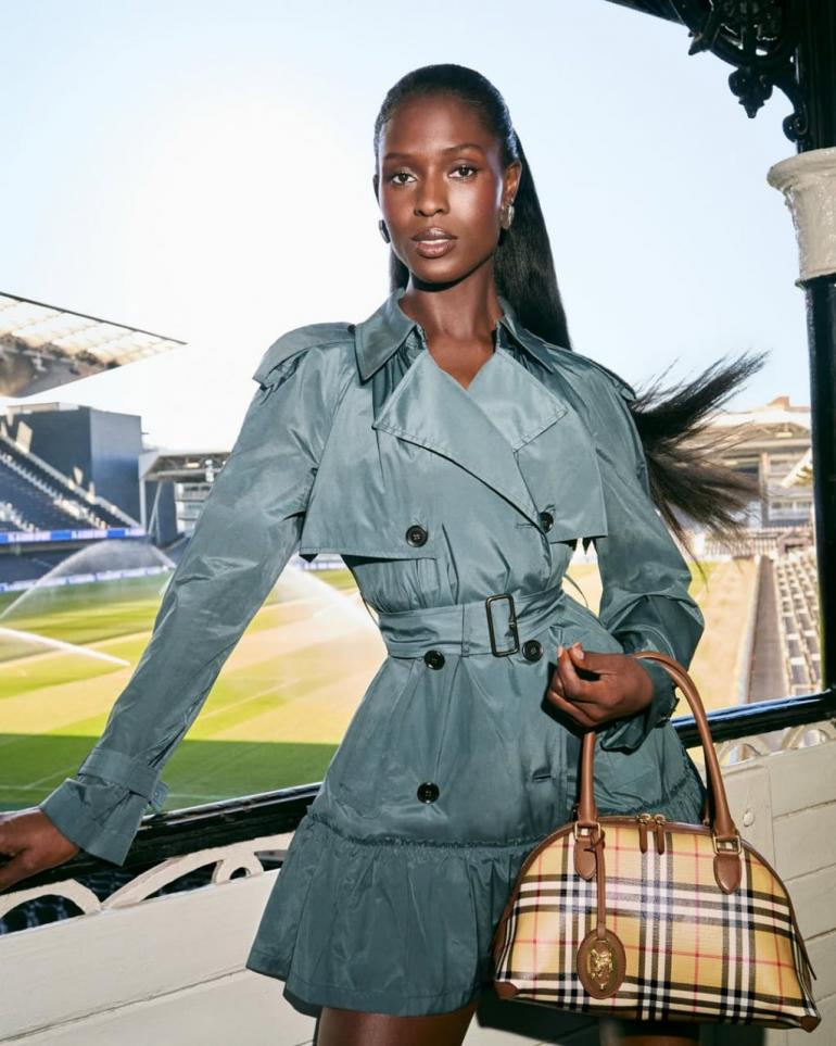 Burberry A Good Sport