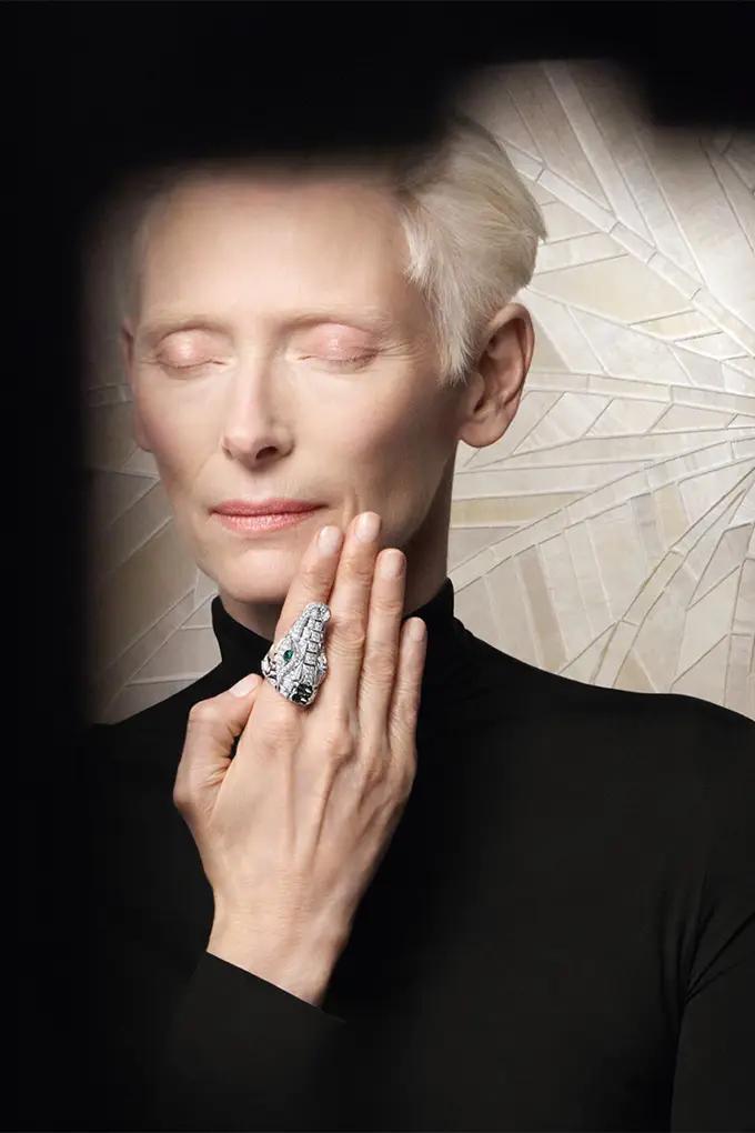 Тільда Свінтон стала амбасадоркою Cartier