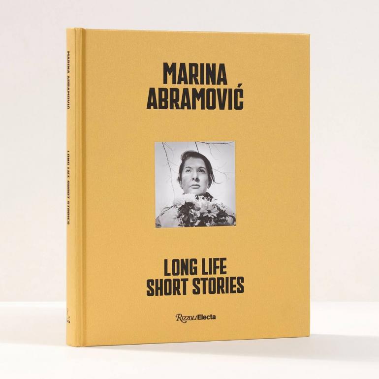 Марина Абрамович книга «Довге життя. Короткі історії» (Long Life. Short Stories)