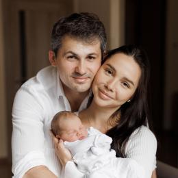 Євген Кот і Наталія Татаринцева з донькою