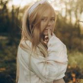 Вагітна Лавіка 